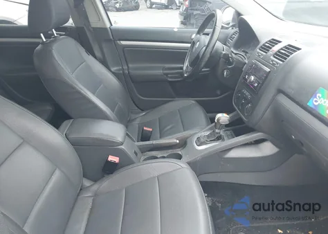 2009 Volkswagen Jetta Se/Sel z USA, uszkodzony, nr VIN 3VWRZ81K79M013704